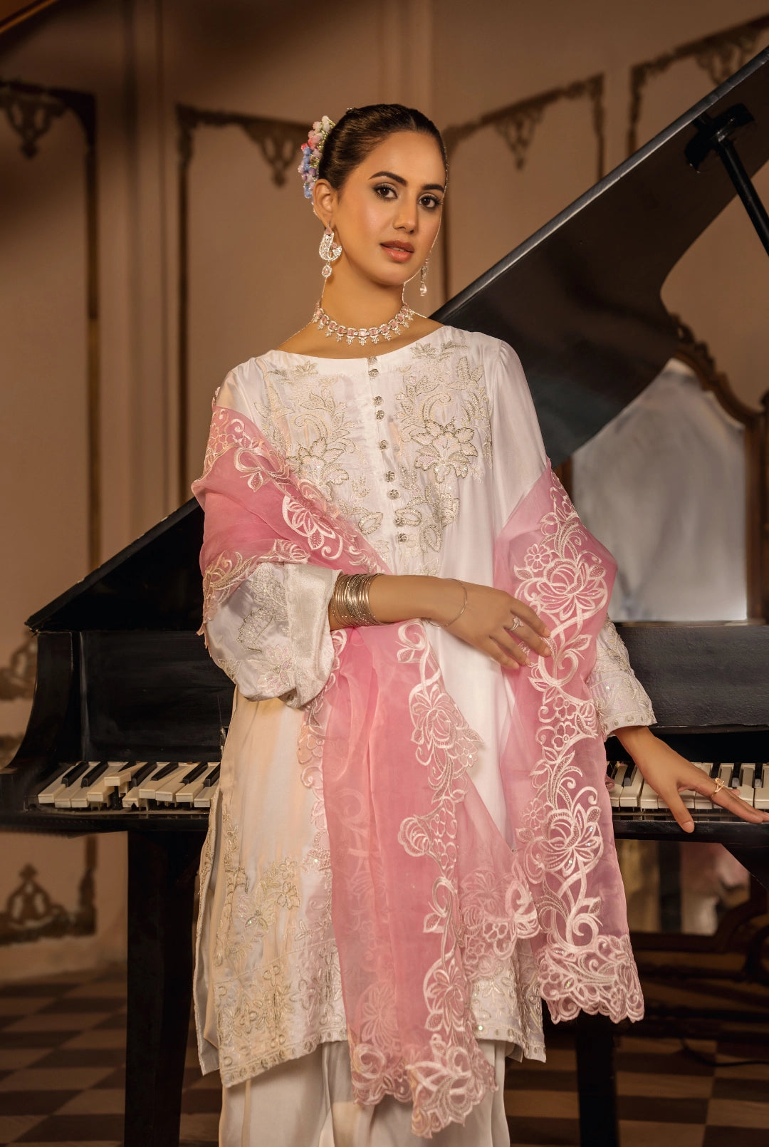 Blush Ivory Etoile