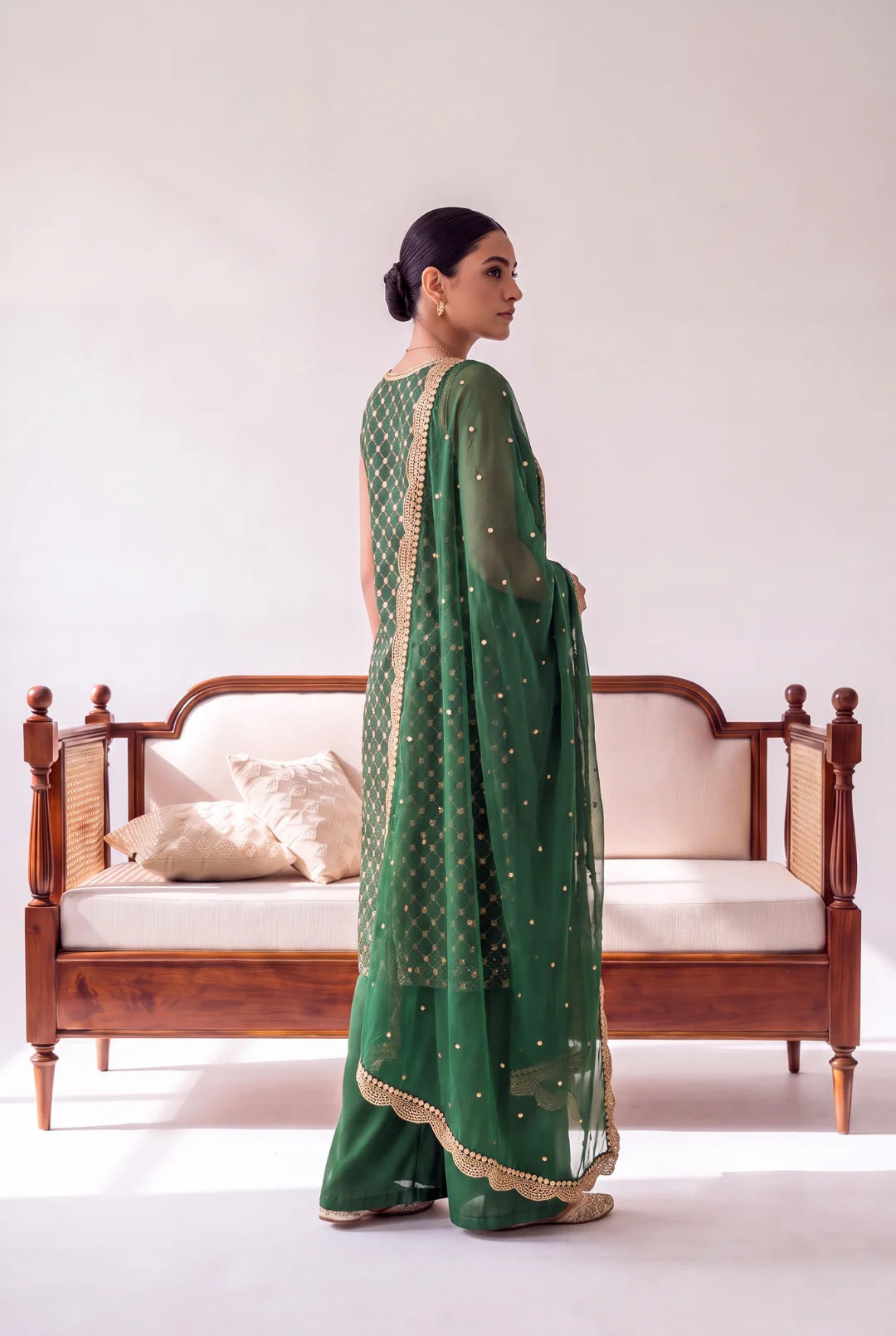 Emerald Noor – Luxury Embroidered 3-Piece Formal Suit